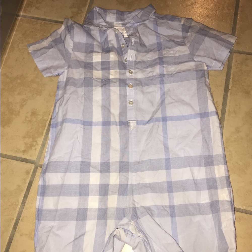 ❌sold on ebay❌Authentic burberry short romper size